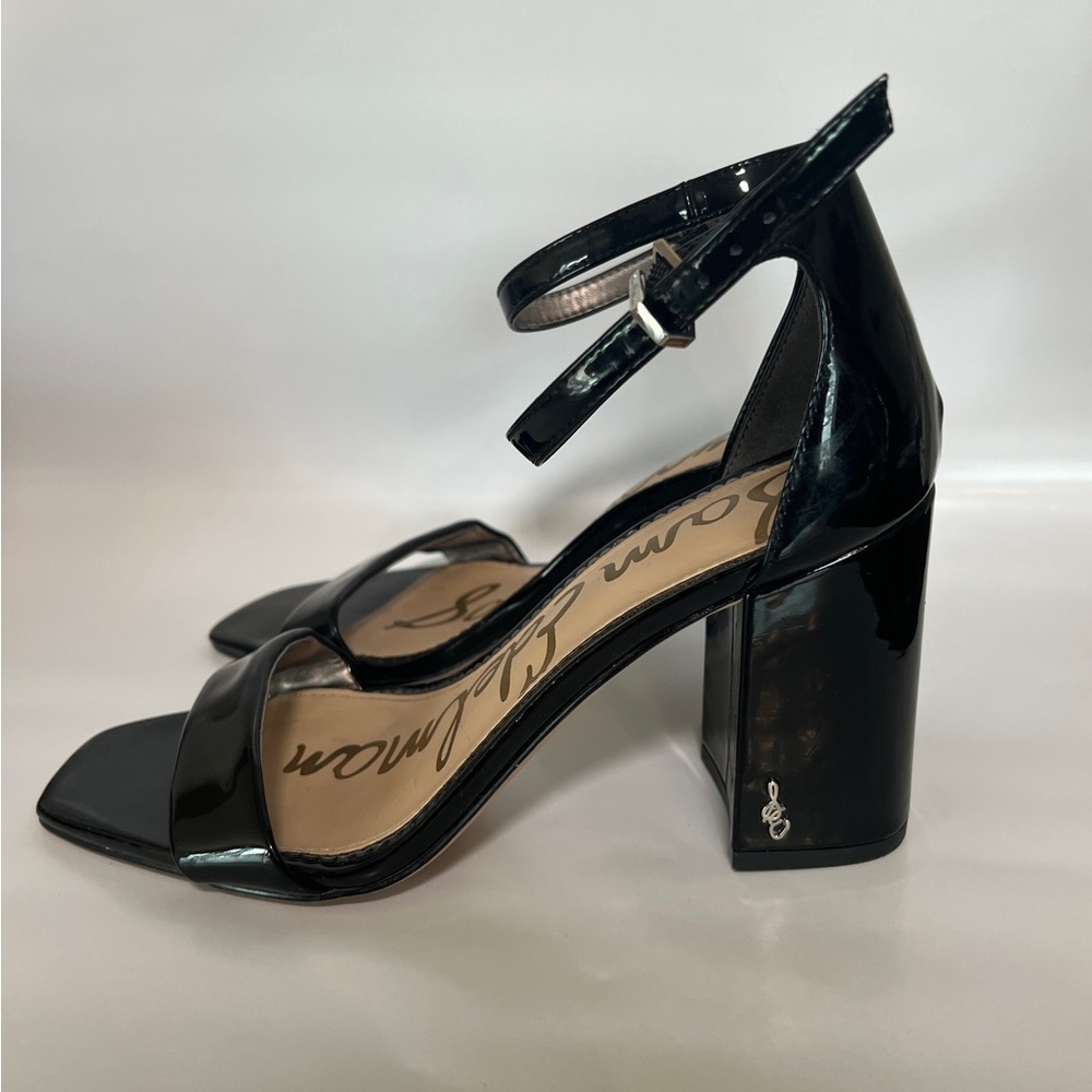 Sam Edelman, 7.5. Try on wear on sole but otherwise new. Too big for me.